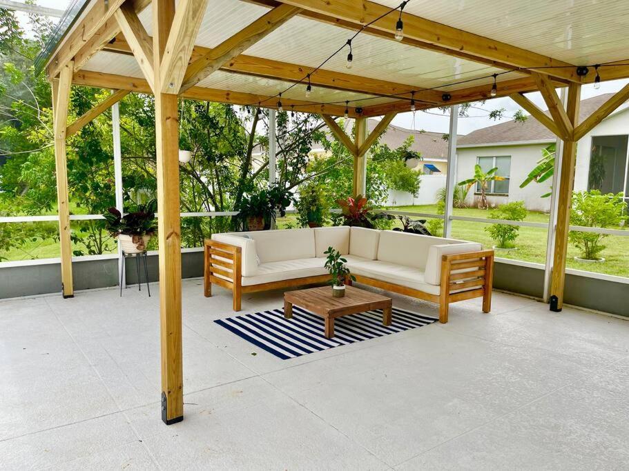 Sandy Oasis 5 Bedroom With Pool Sarasota Bradenton Exterior photo